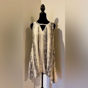Jodifl sz Small snakeskin tunic EUC